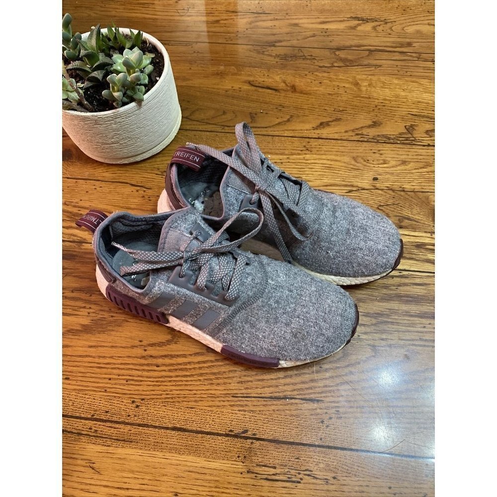 𝅺adidas NMD_R1 'Wool' Boost NMD Runner CQ0761 Grey / Maroon Mens Size 8